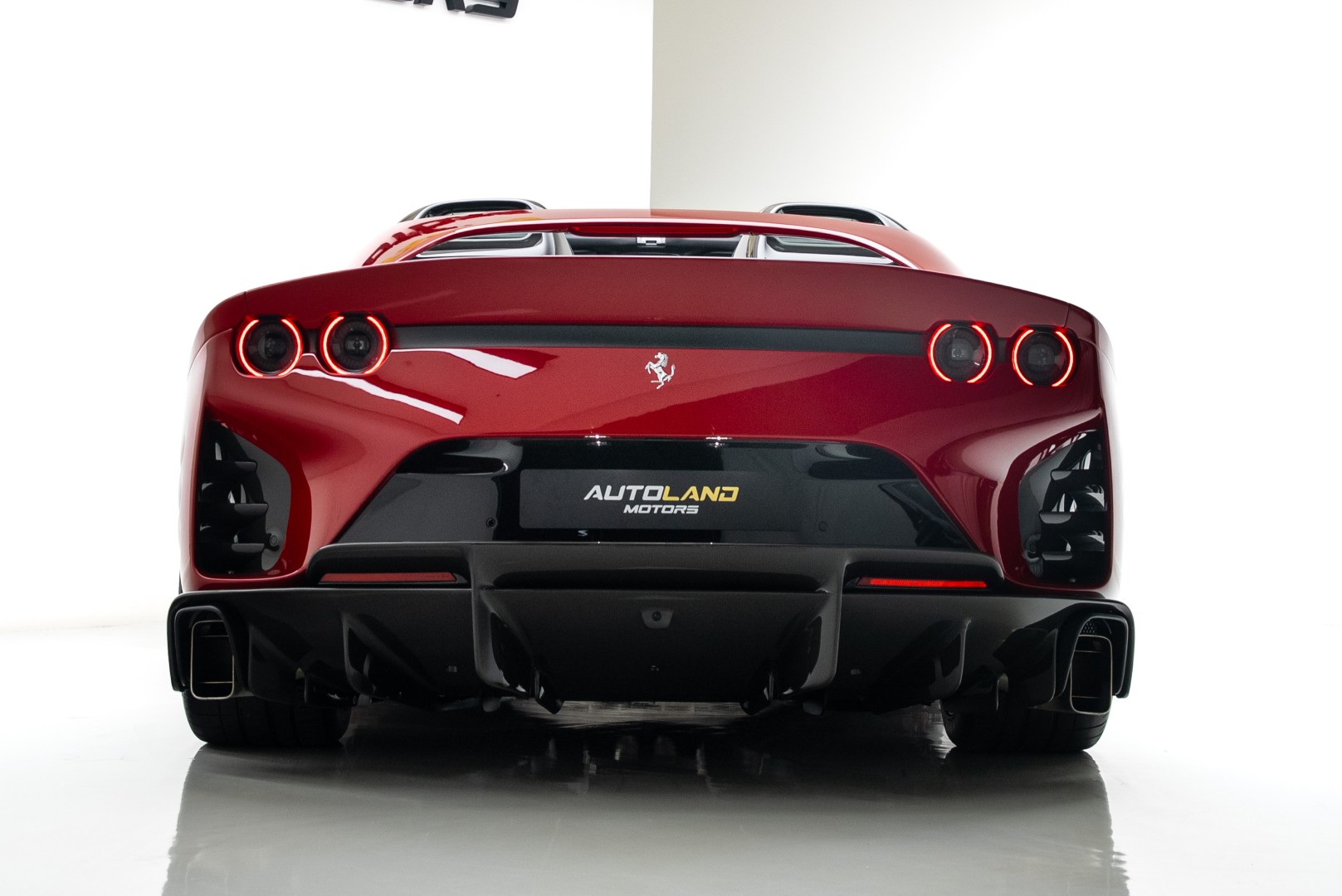 FERRARI 812 COMPETIZIONE APERTA